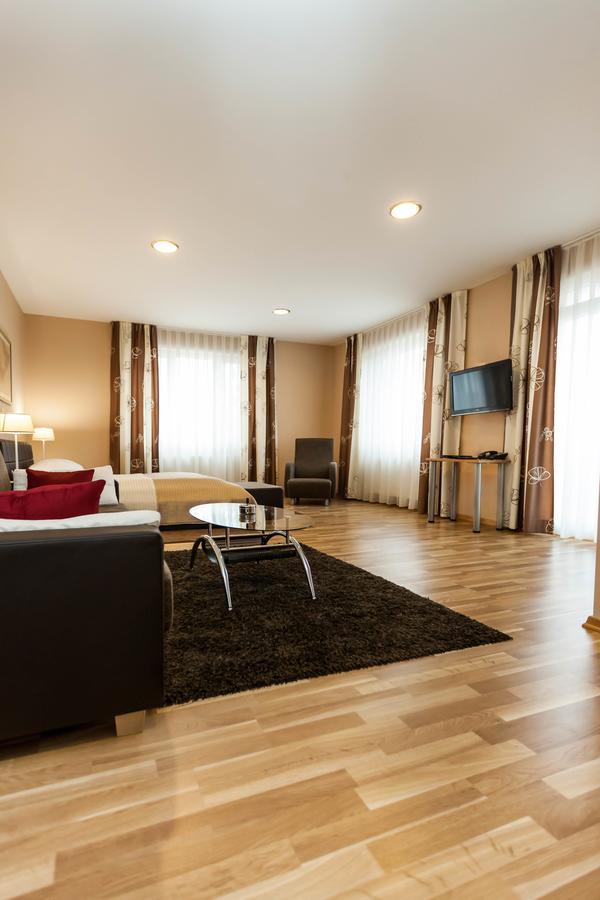 Hotel Petrijevci Bizovác Szoba fotó